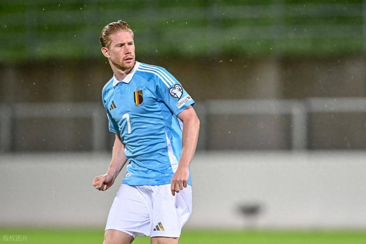 斯诺克球迷们，新年快乐 ❤️ 来源：世界斯诺克巡回赛官方推特斯诺克球迷们，新年快乐 ❤️ 来源：世界斯诺克巡回赛官方推特