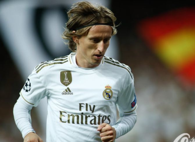 火箭终结3连败重返前六！杜兰特28+10秀暴扣 小贾末节10分重拾自信