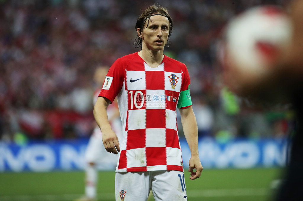 曼晚：曼联可在冬窗尝试引进托尼，他与姆伯莫配合默契