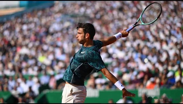 比肩伯德！塔图姆连续3场季后赛砍下35+ 成凯尔特人队史第2人