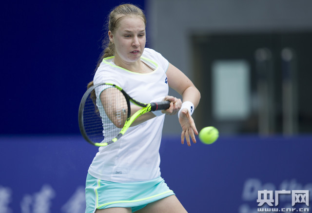 国际与本地 国际与本地